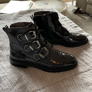 Pertini leather booties made in Spain, size 37 never worn
